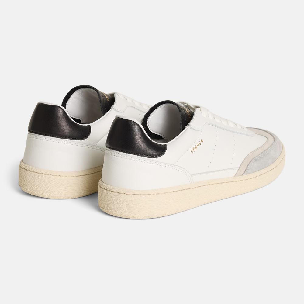 Super Flea Market+Copenhagen Studios+White sneakers+Toni Garrn